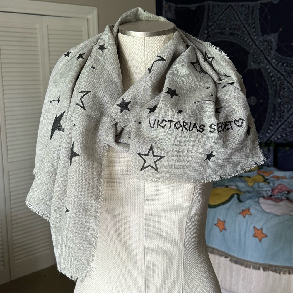 VS Star Scarf